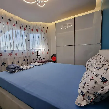 Ultra Lux Flora Panorama Apartment